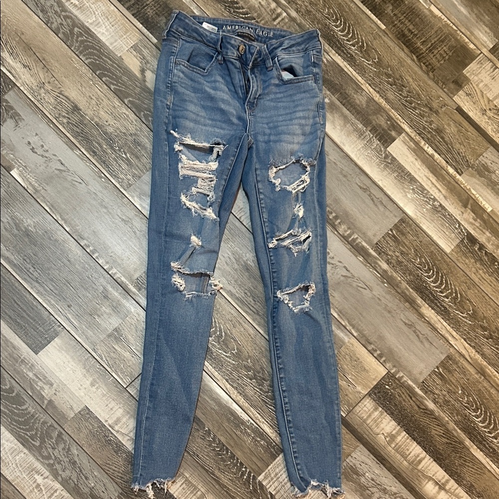 American Eagle Outfitters Distressed Blue Skinny Jeans size 4